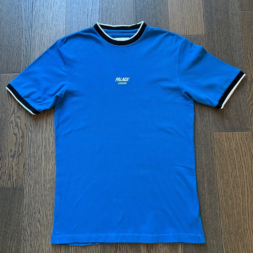 Palace London T shirt